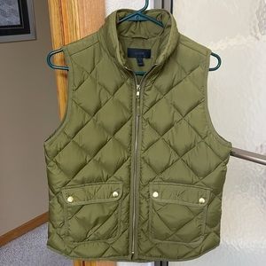 JCrew olive green excursion vest, size S